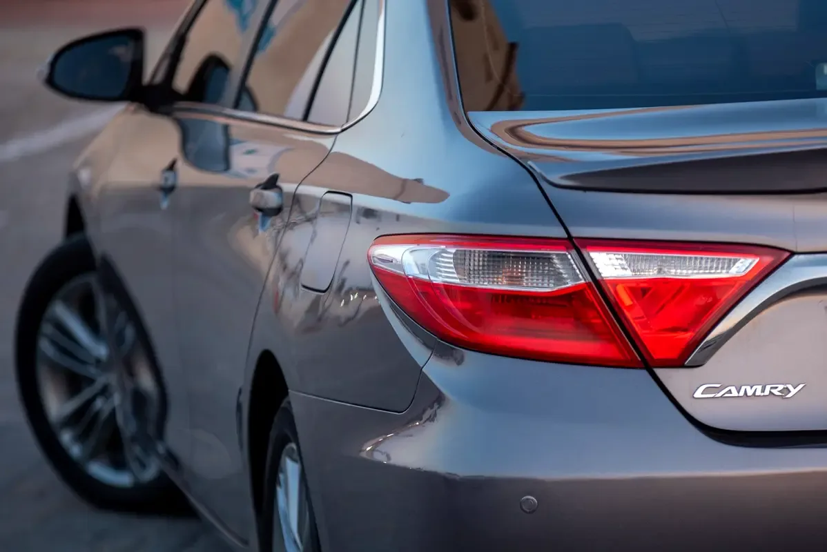 Toyota Camry 2.5 AT (181 حصان) - 10