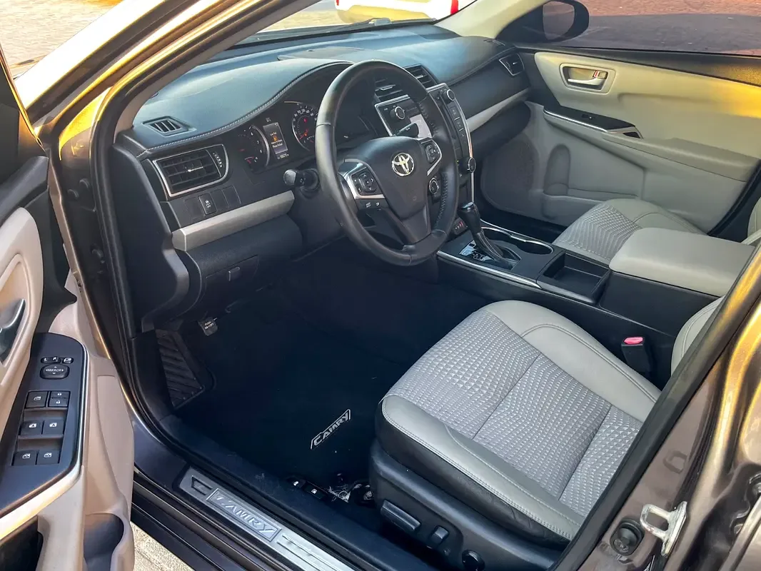 Toyota Camry 2.5 AT (181 حصان) - 14