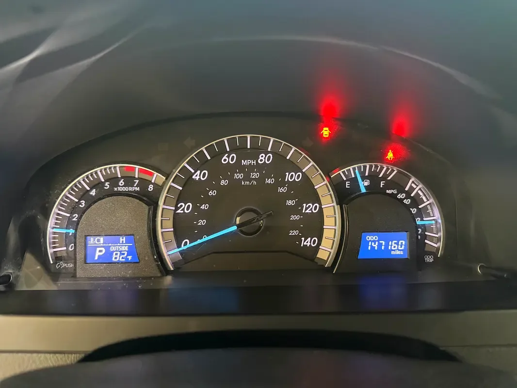 Toyota Camry 2.5 AT (181 hp) - 6