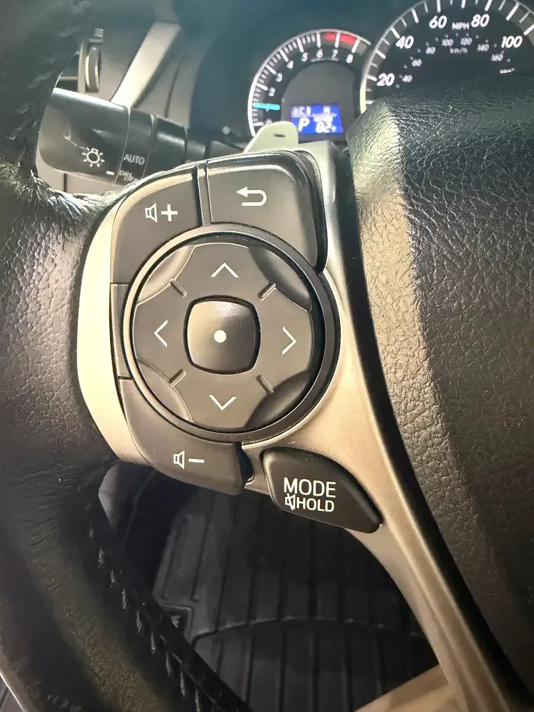 Toyota Camry 2.5 AT (181 hp) - 10