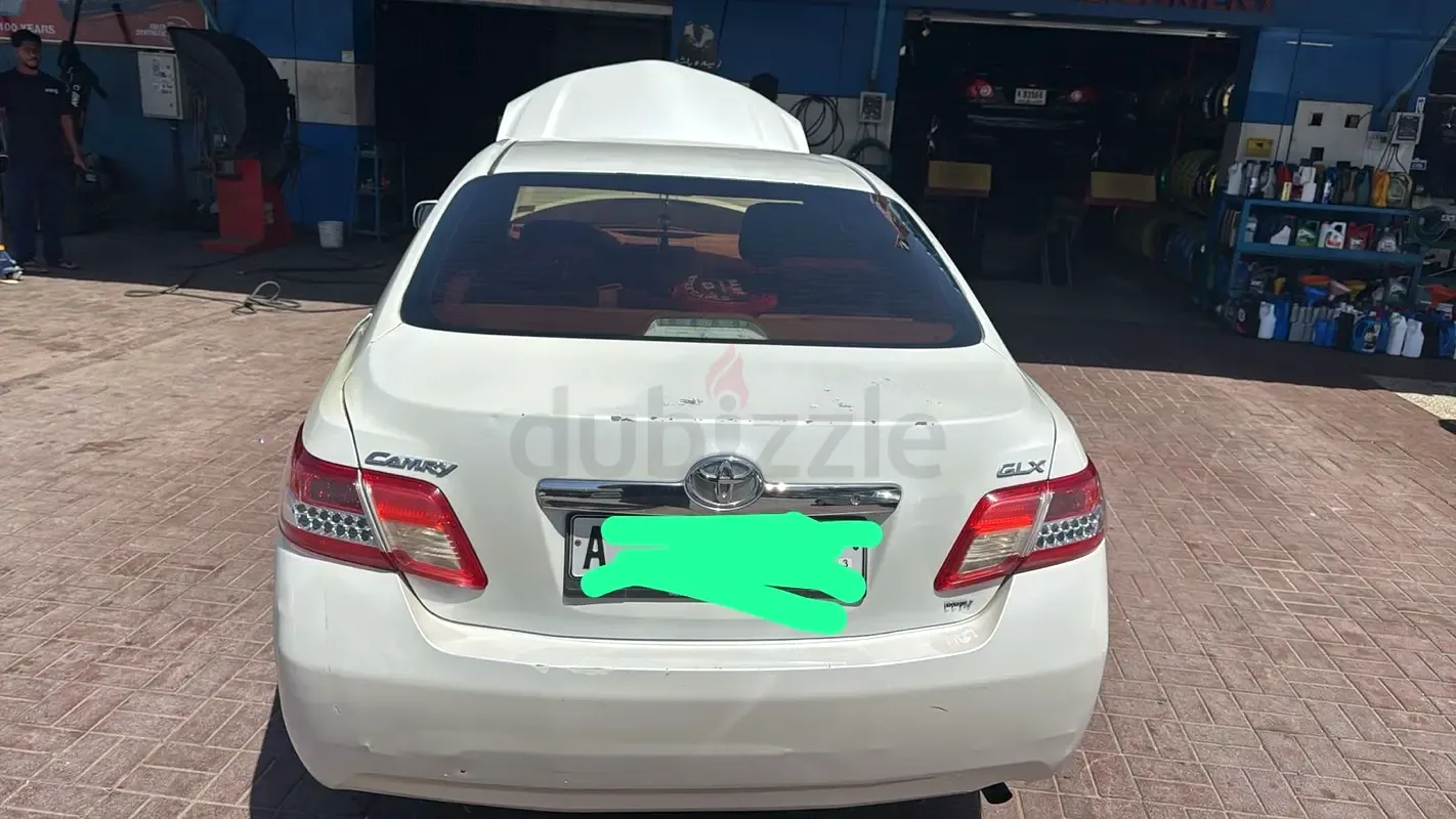Toyota Camry 2.5 AT (181 hp) - 2