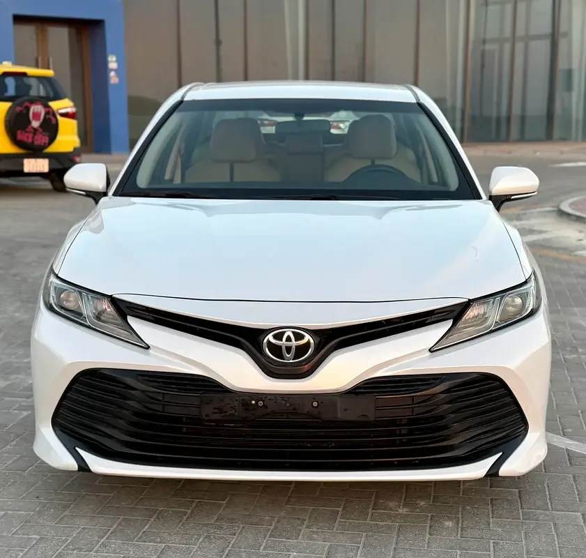 Toyota Camry 2.5 AT (200 hp)