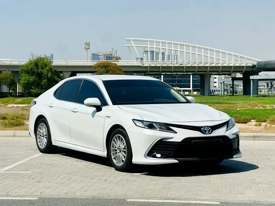 Toyota Camry 2.5 AT (200 حصان) - 4
