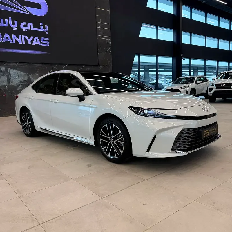 Toyota Camry 2.5 AT (204 hp)