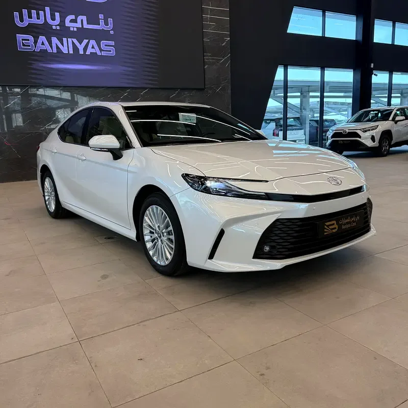 Toyota Camry 2.5 AT (204 hp)