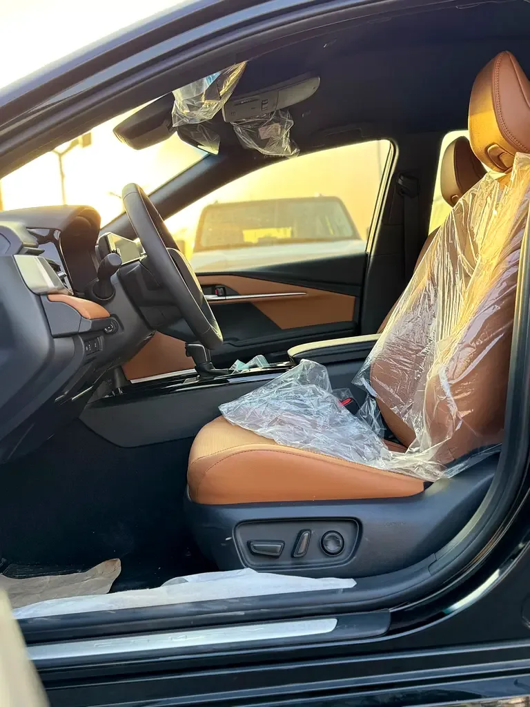 Toyota Camry 2.5 AT (204 حصان) - 5