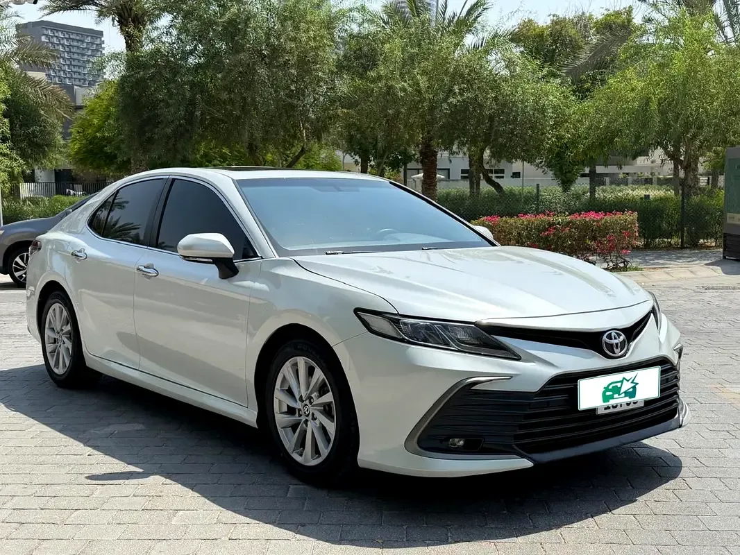 Toyota Camry 2.5 AT (204 hp) - 2