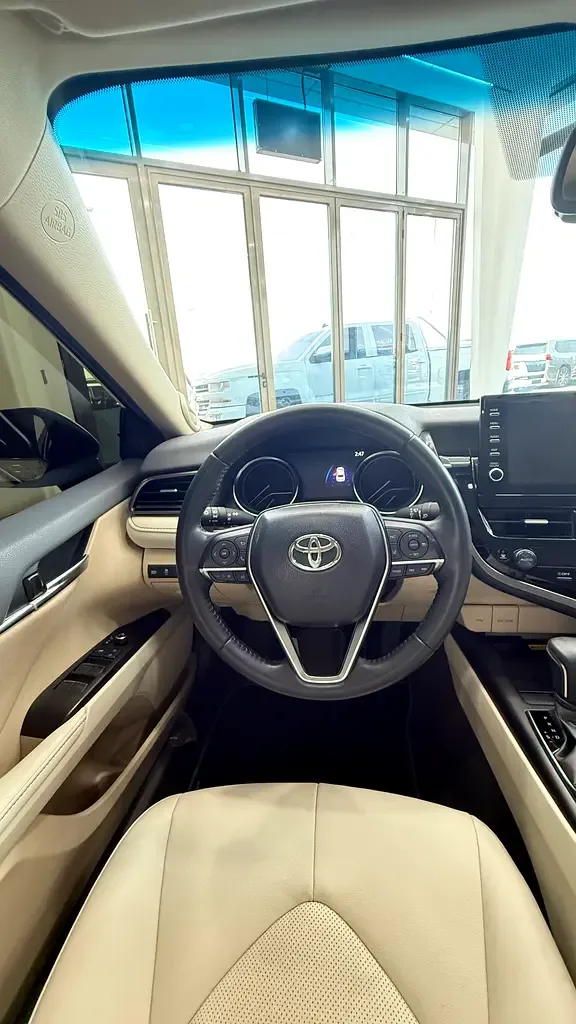 Toyota Camry 2.5 AT (204 حصان) - 8