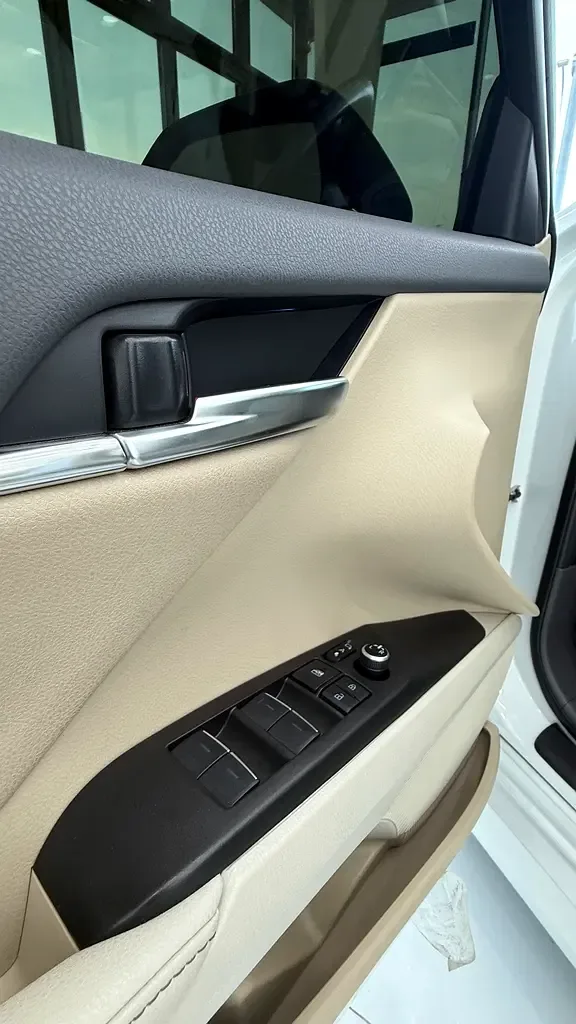 Toyota Camry 2.5 AT (204 حصان) - 15