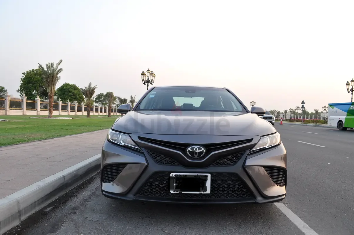 Toyota Camry 2.5 AT (209 hp)