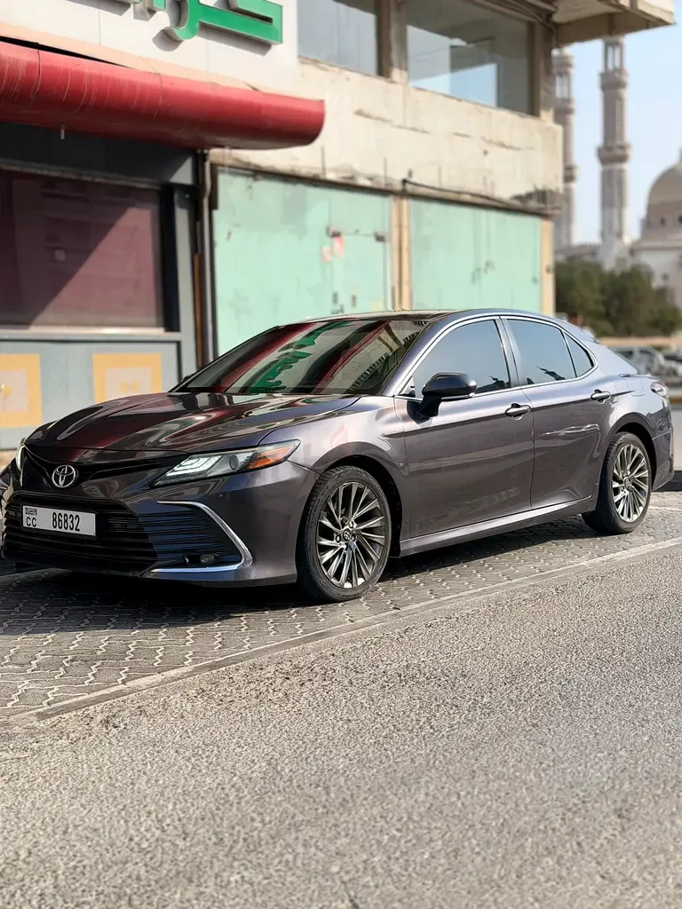 Toyota Camry 2.5 AT (209 hp)