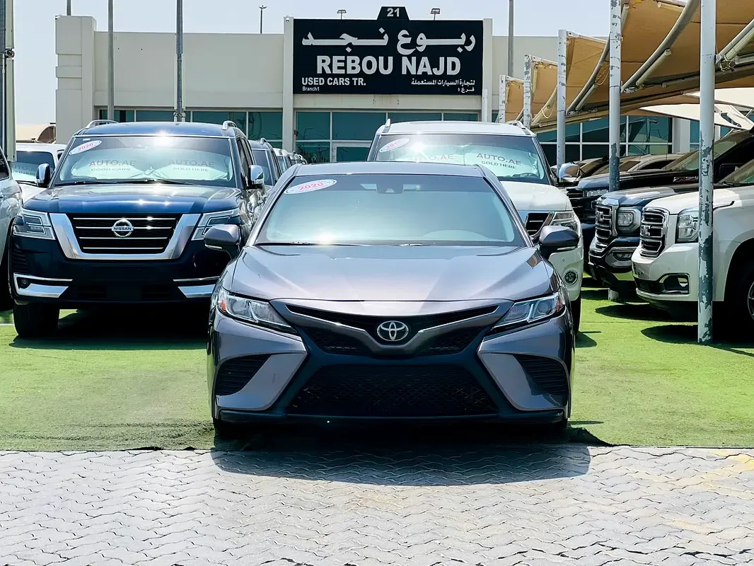 Toyota Camry 2.5 AT (209 hp)