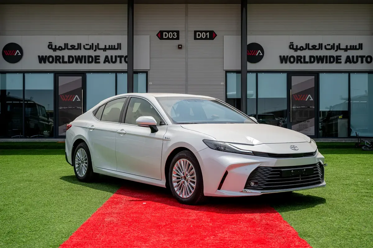 Toyota Camry 2.5 CVT (225 hp)