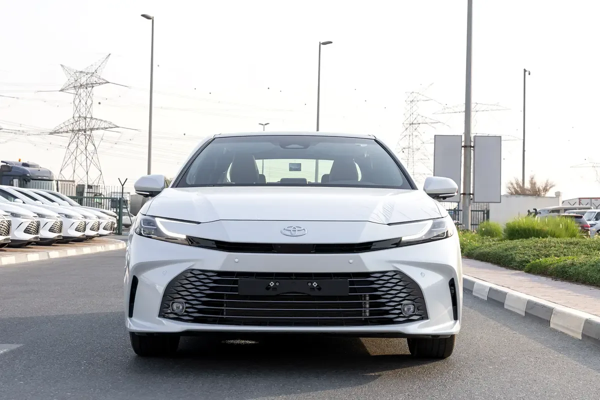 Toyota Camry 2.5 CVT (225 hp) - 2