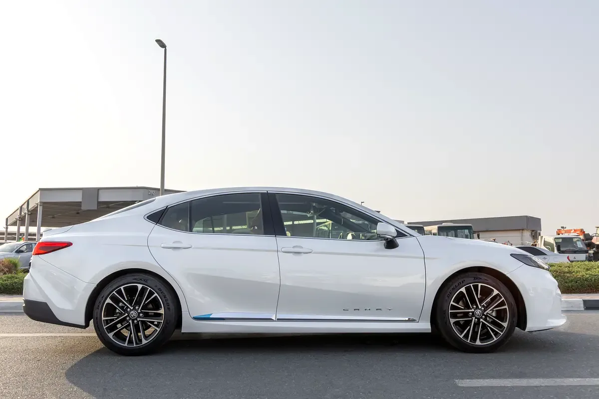 Toyota Camry 2.5 CVT (225 hp) - 7