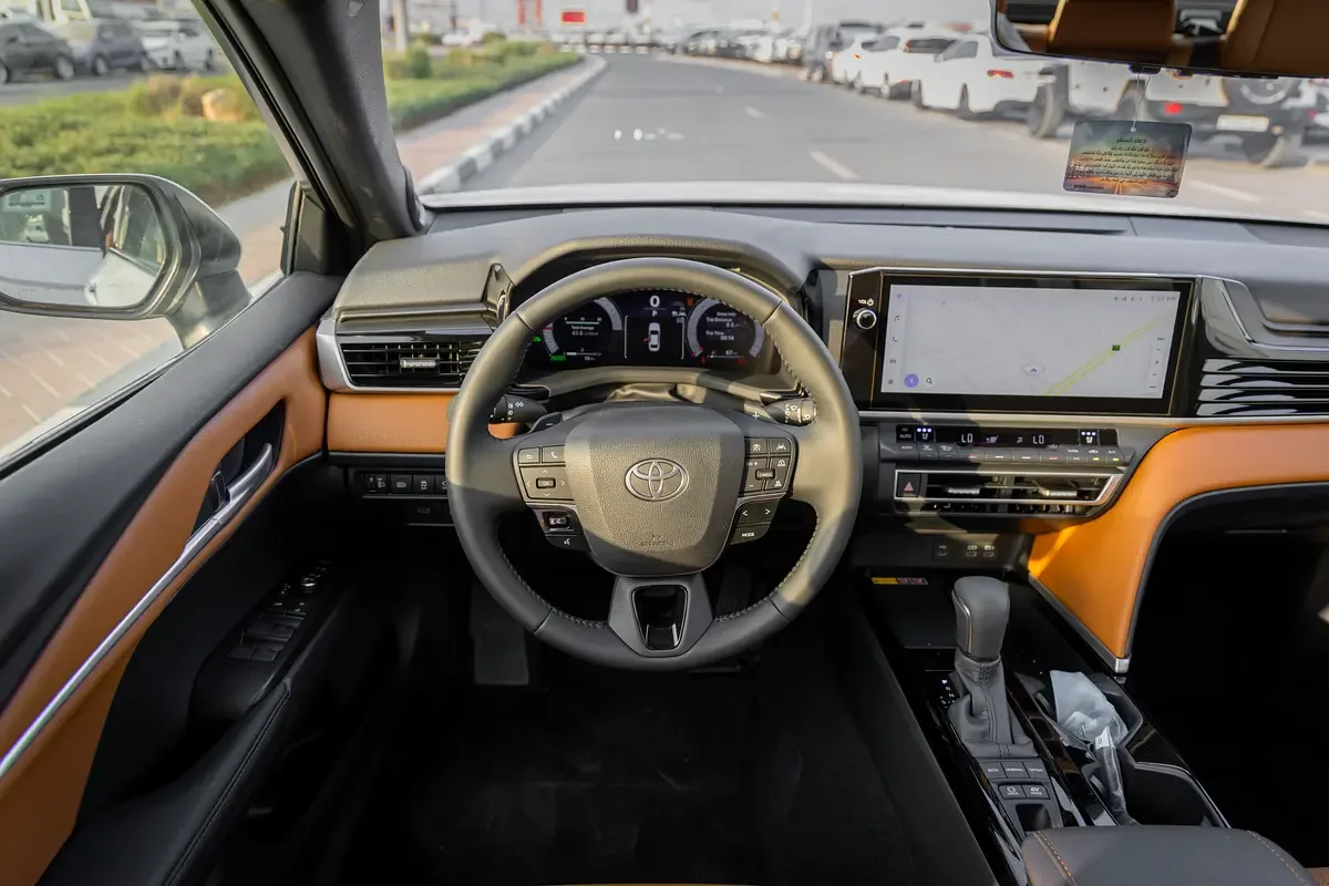 Toyota Camry 2.5 CVT (225 hp) - 15
