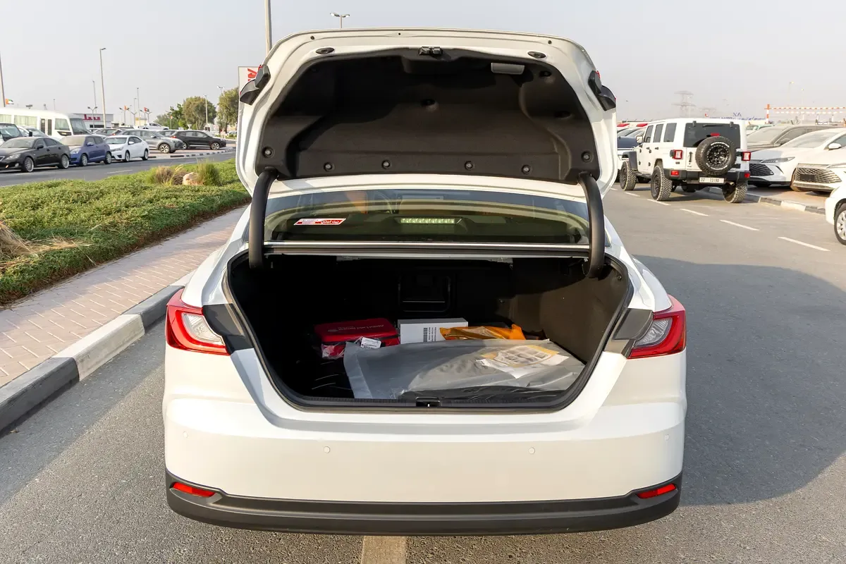 Toyota Camry 2.5 CVT (225 hp) - 20