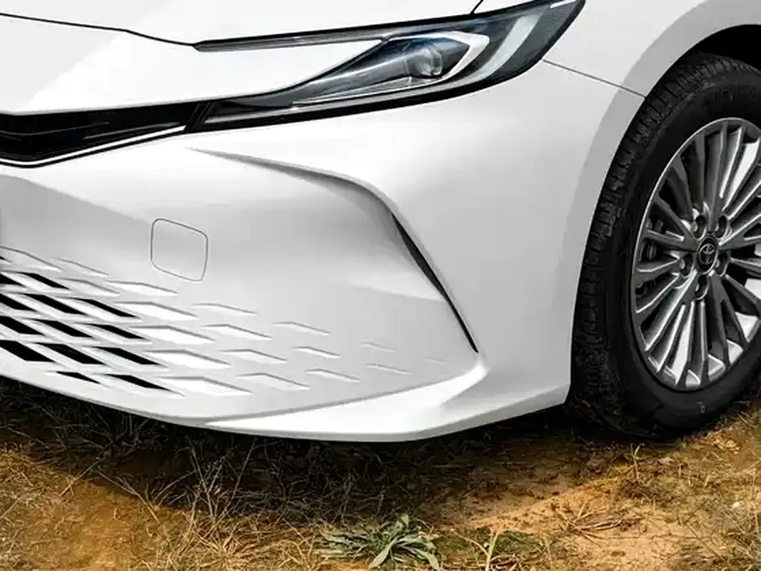 Toyota Camry 2.5 CVT (225 حصان) - 3