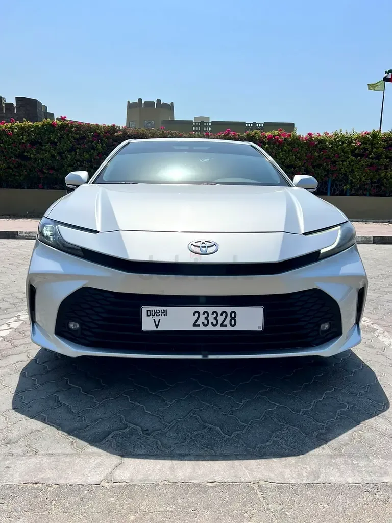 Toyota Camry 2.5 CVT (225 حصان) - 3