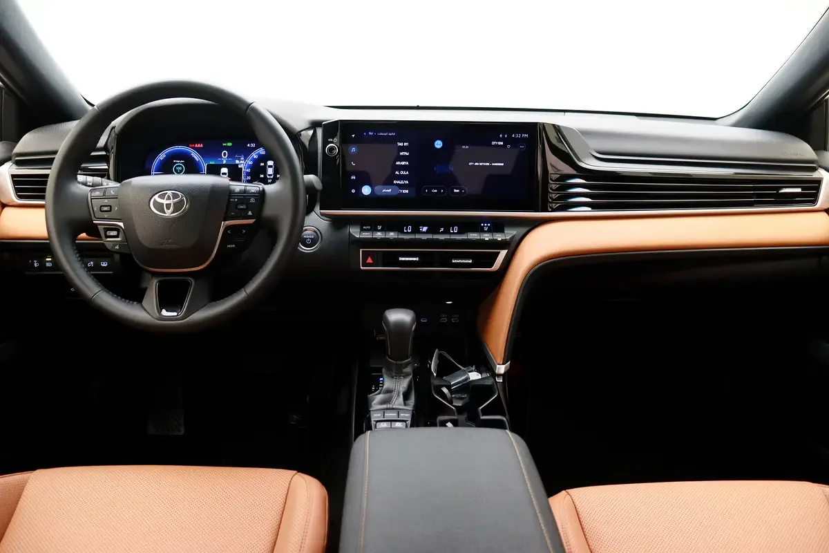 Toyota Camry 2.5 CVT (225 hp) - 11