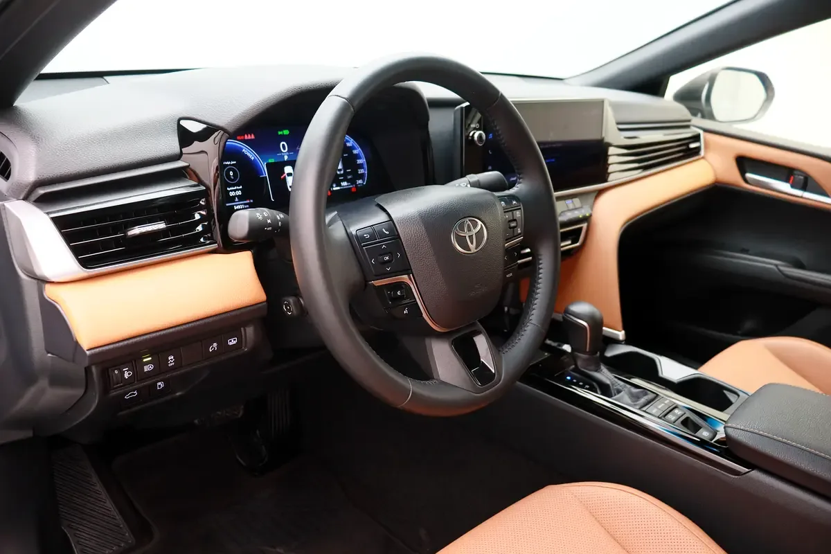 Toyota Camry 2.5 CVT (225 hp) - 12