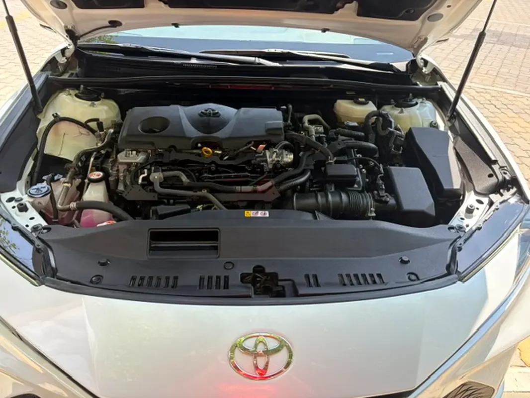 Toyota Camry 2.5 CVT (225 hp) - 18