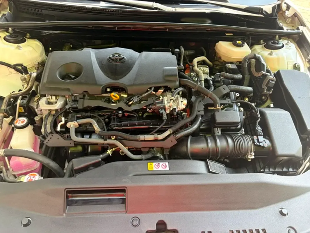 Toyota Camry 2.5 CVT (225 hp) - 19