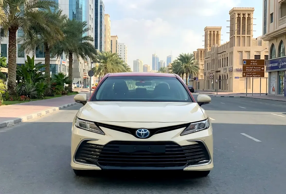 Toyota Camry 2.5 CVT 4WD (178 hp)
