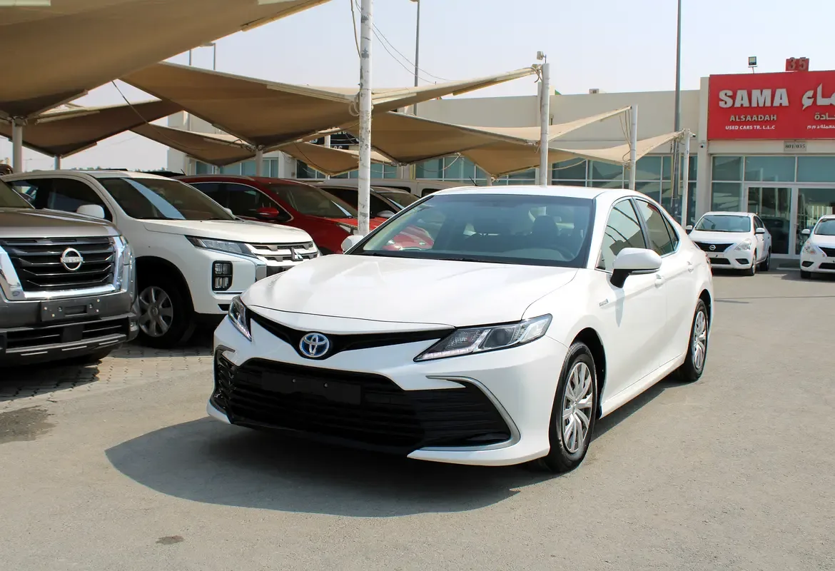Toyota Camry 2.5 CVT 4WD (178 حصان)