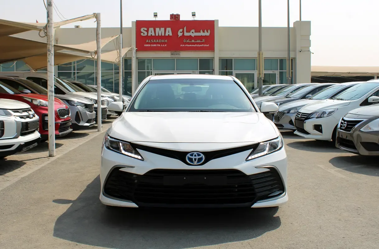 Toyota Camry 2.5 CVT 4WD (178 حصان) - 2