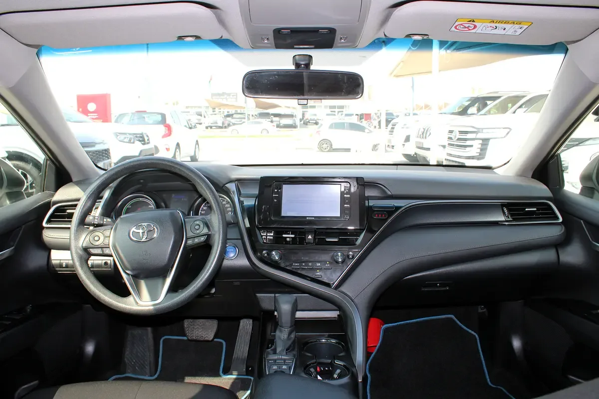 Toyota Camry 2.5 CVT 4WD (178 حصان) - 10