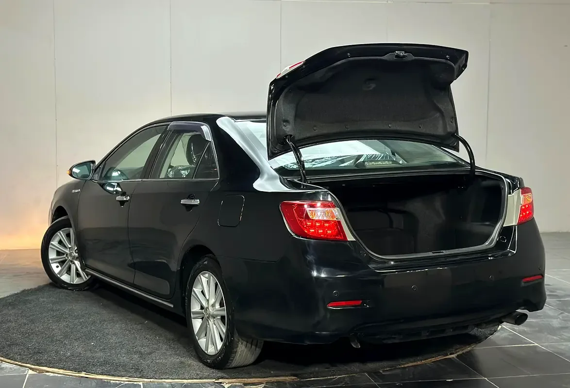 Toyota Camry 2.5 Hybrid CVT (178 hp) - 10