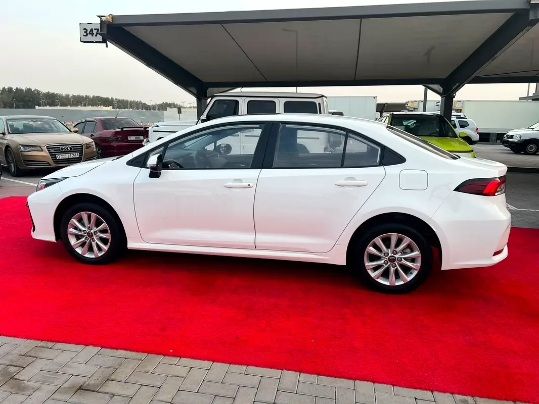 Toyota Corolla 1.2 CVT (116 حصان) - 3