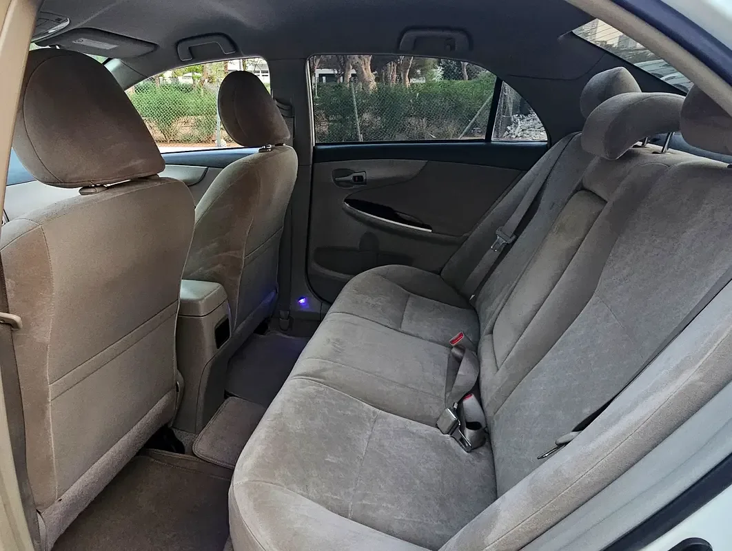 Toyota Corolla 1.6 AT (124 hp) - 13