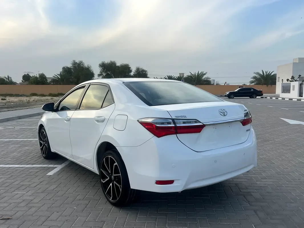 Toyota Corolla 1.6 CVT (132 hp) - 6
