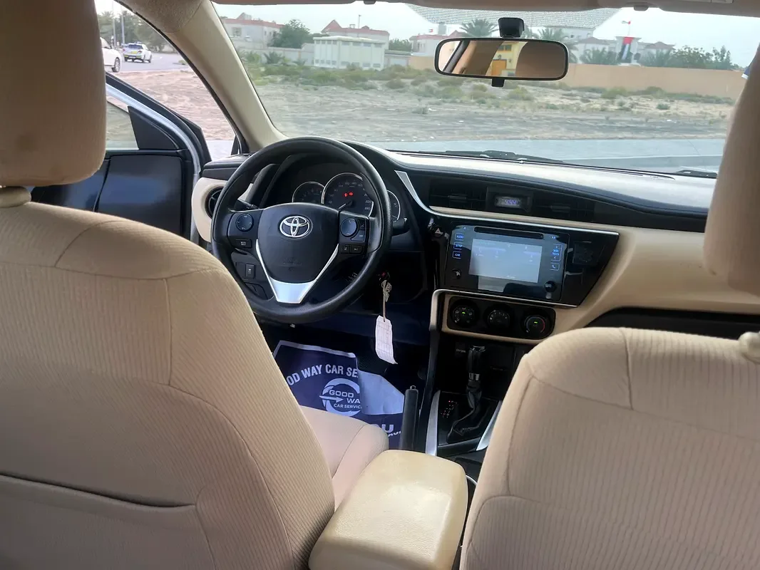 Toyota Corolla 1.6 CVT (132 hp) - 13