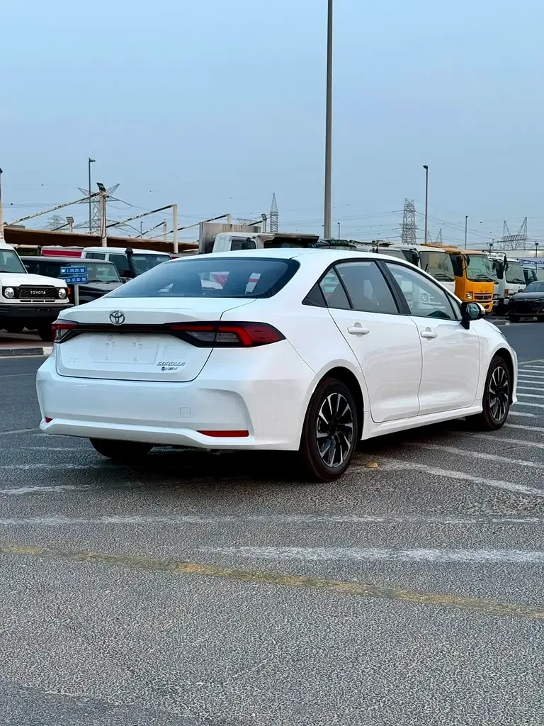 Toyota Corolla 1.8 CVT (137 حصان) - 5