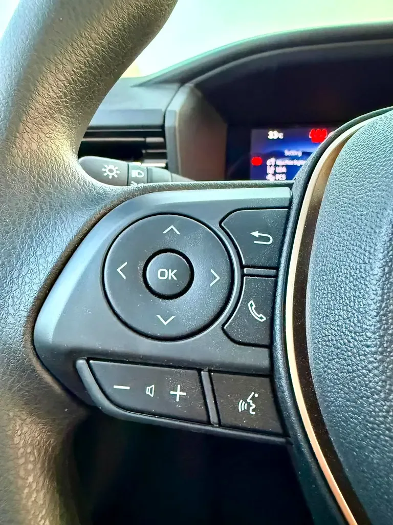 Toyota Corolla 1.8 CVT (137 حصان) - 13