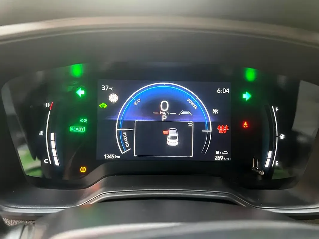 Toyota Corolla 1.8 CVT (137 حصان) - 3