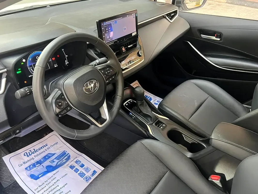 Toyota Corolla 1.8 CVT (137 حصان) - 8