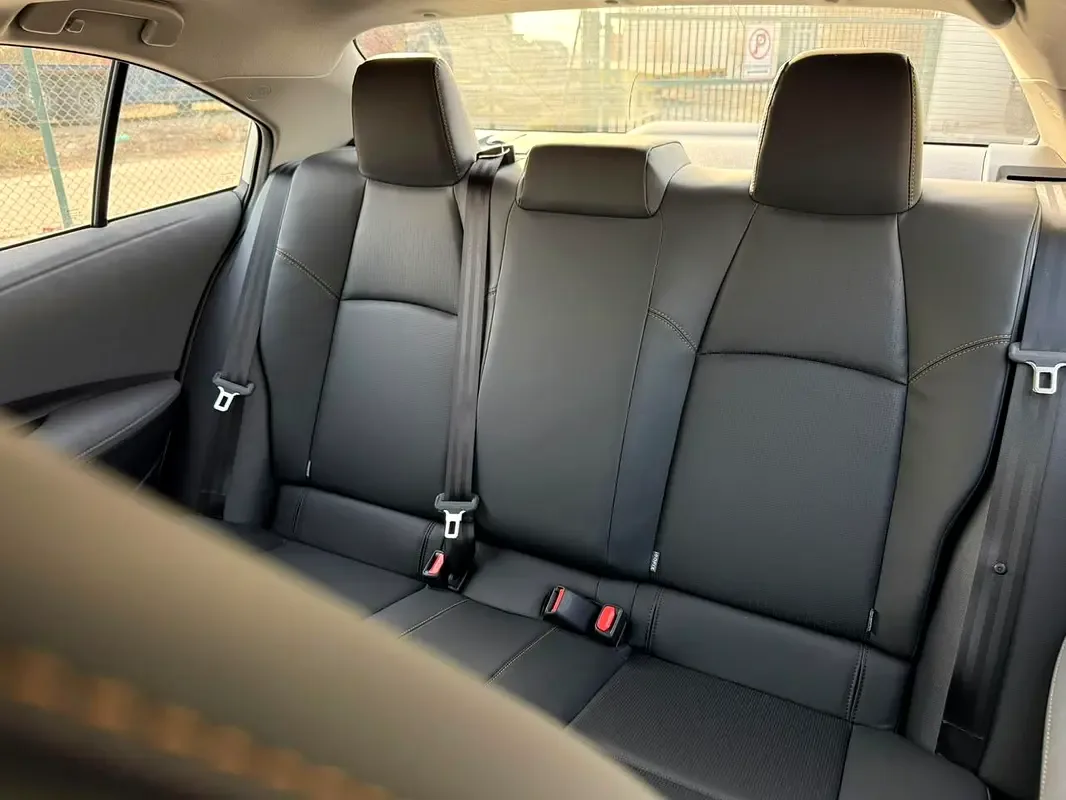 Toyota Corolla 1.8 CVT (137 حصان) - 9