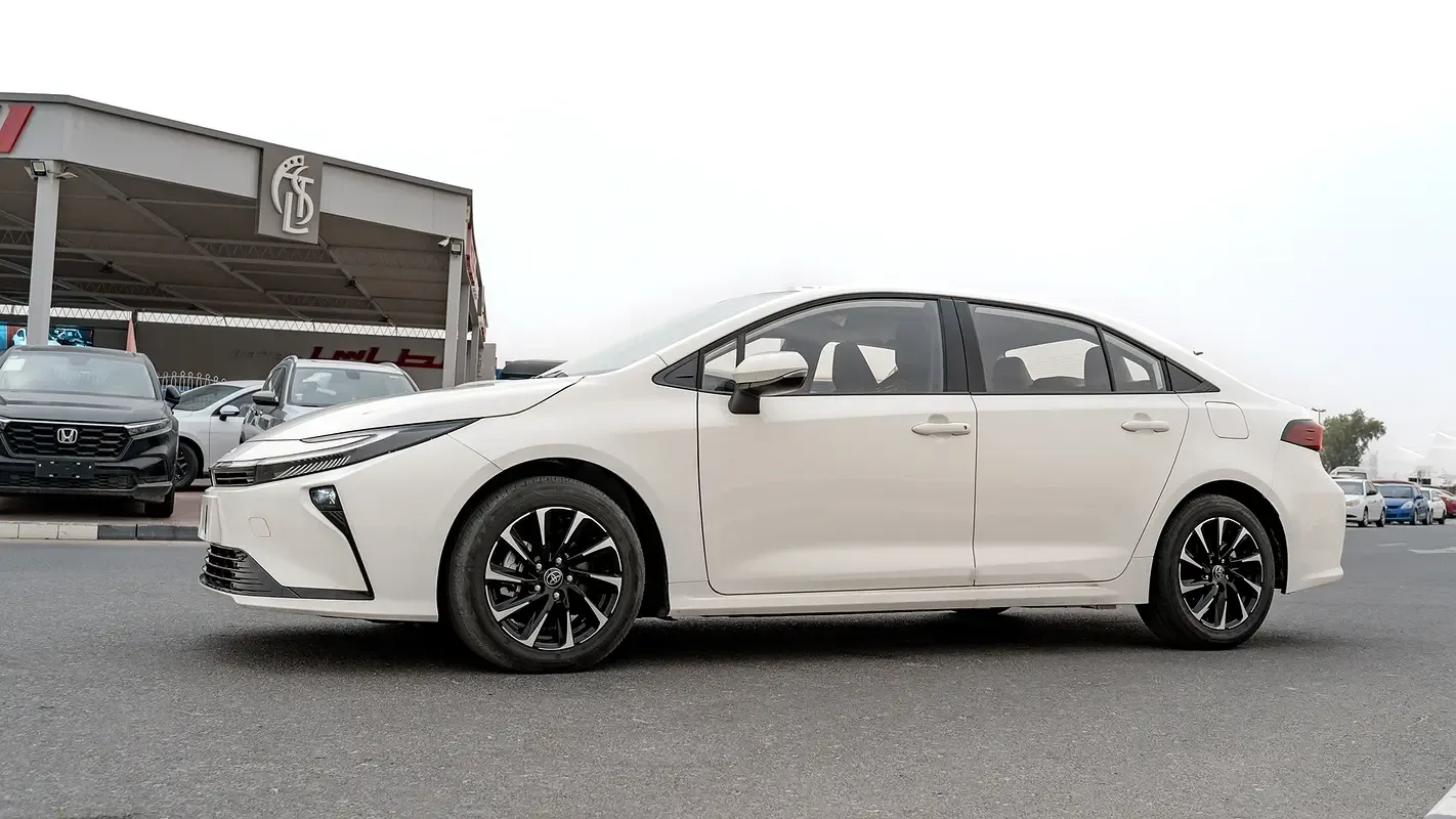 Toyota Corolla 1.8 CVT (140 حصان) - 4
