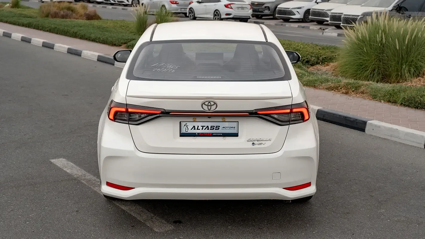 Toyota Corolla 1.8 CVT (140 حصان) - 5