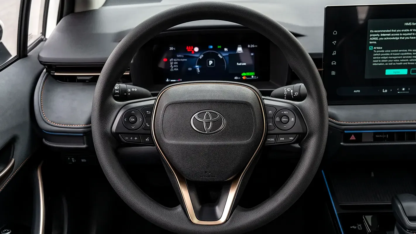 Toyota Corolla 1.8 CVT (140 حصان) - 16
