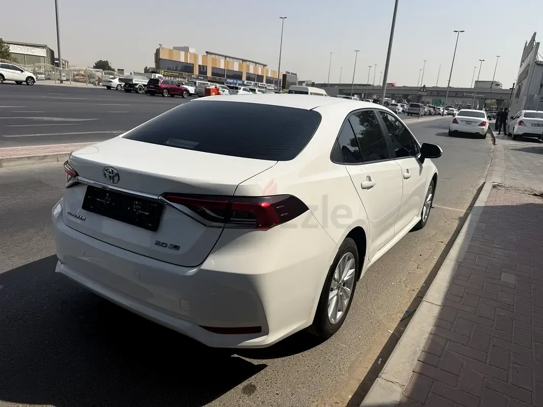 Toyota Corolla 2.0 CVT (171 حصان) - 3