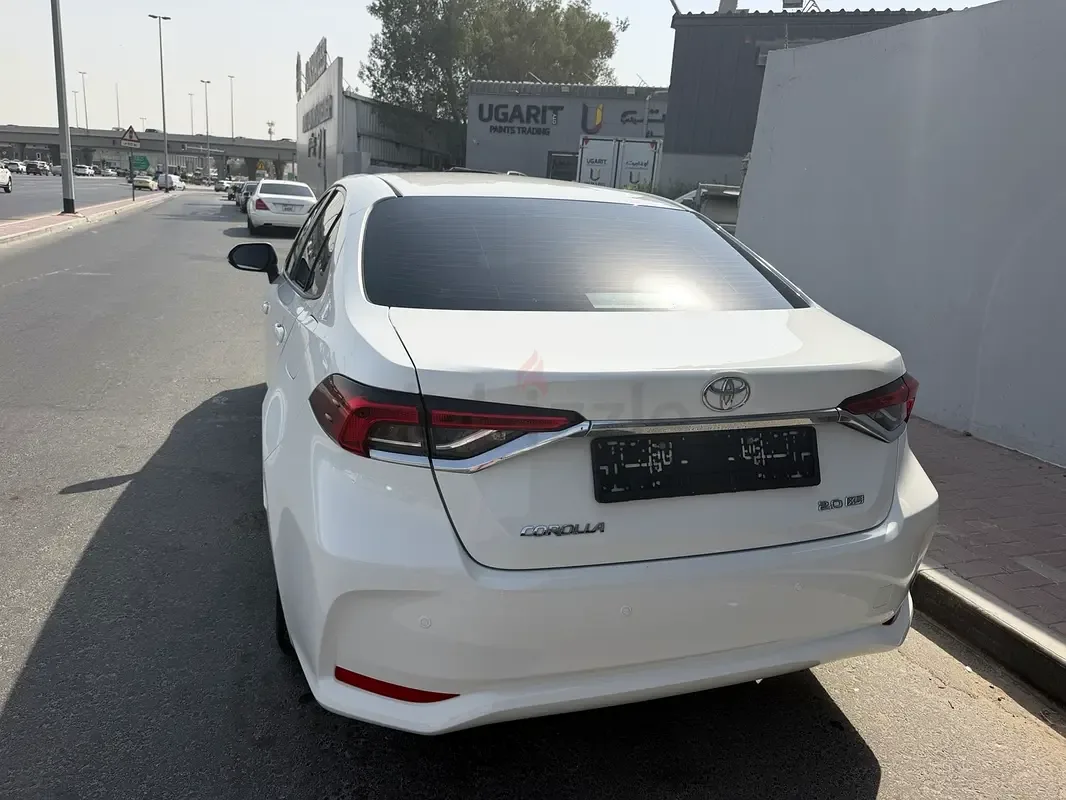 Toyota Corolla 2.0 CVT (171 حصان) - 5