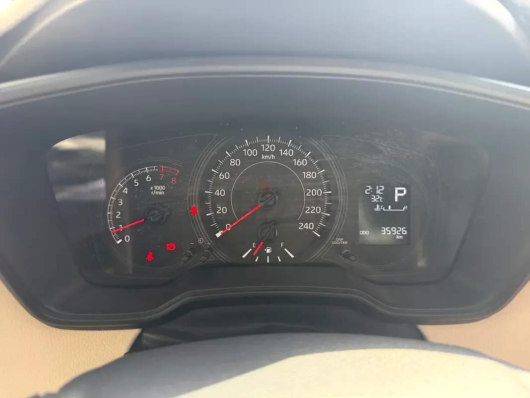 Toyota Corolla 2.0 CVT (171 حصان) - 10