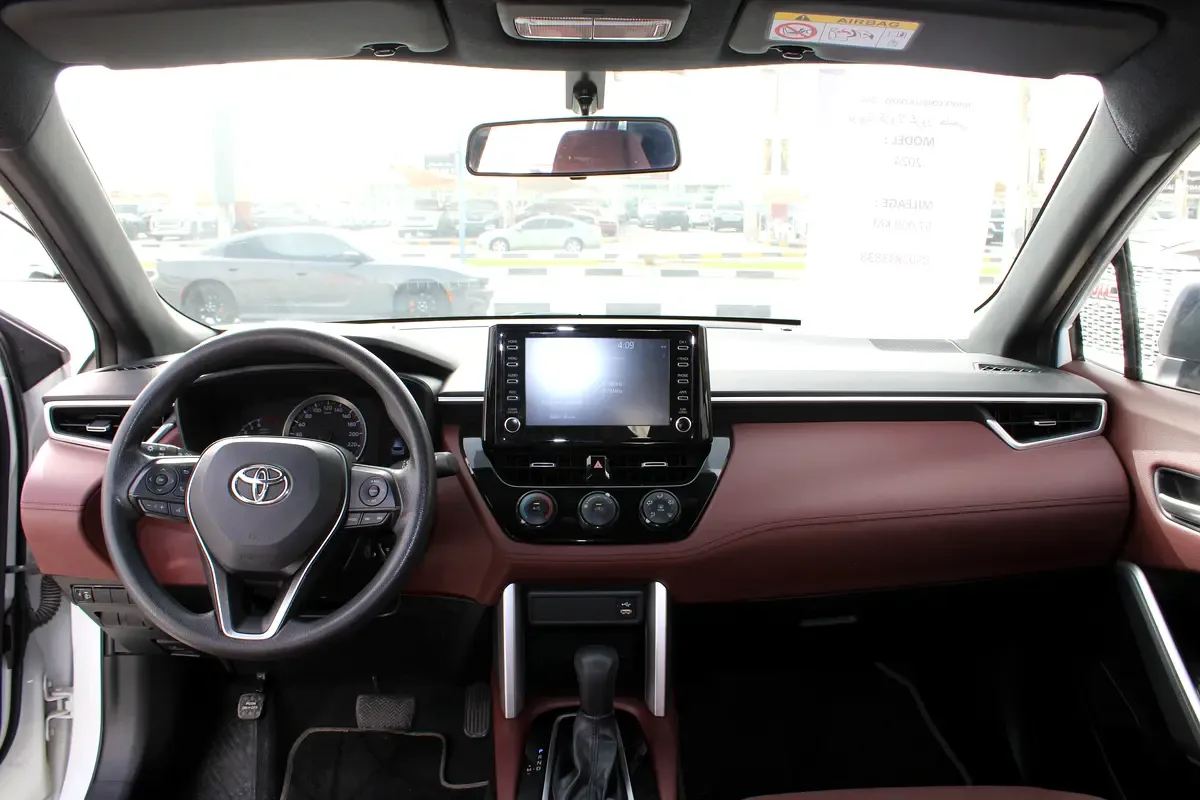 Toyota Corolla Cross 2.0 CVT AWD (243 حصان) - 10