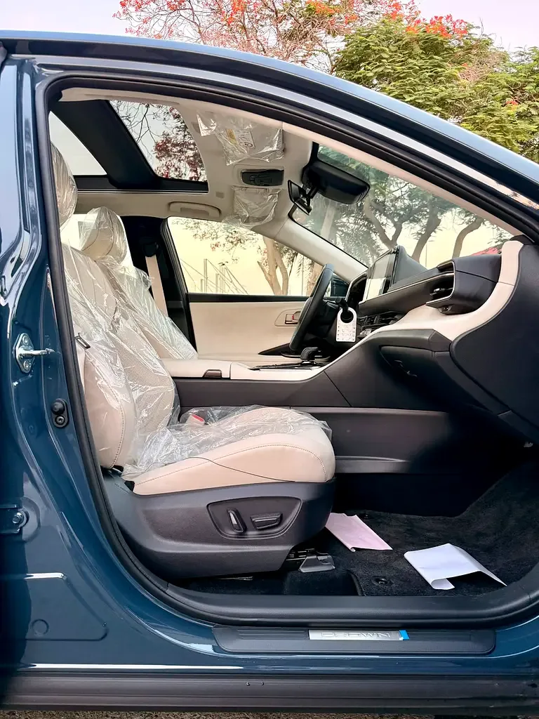 Toyota Crown 2.5 CVT AWD (236 حصان) - 11