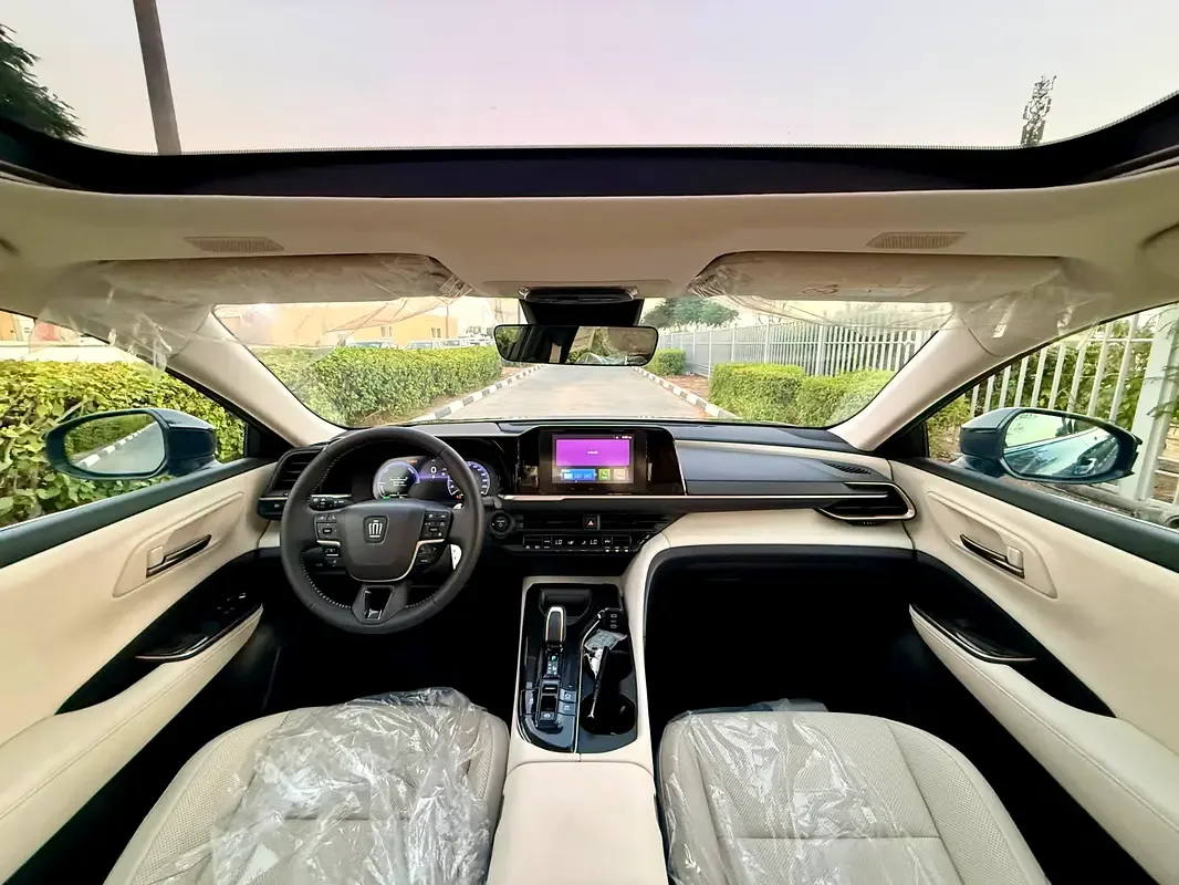 Toyota Crown 2.5 CVT AWD (236 حصان) - 13